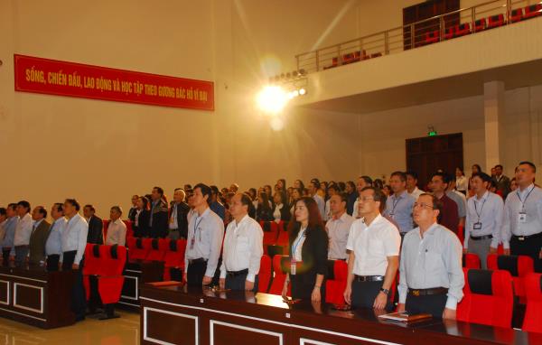 Quận Dương Kinh tổ chức lễ chào cờ Tổ quốc, hát Quốc ca và sinh hoạt dưới cờ