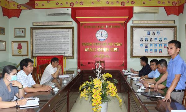UBND quận Dương Kinh:  Tới thăm, động viên Hội đồng thi tuyển sinh vào lớp 10 tại điểm thi trường THPT Mạc Đĩnh Chi